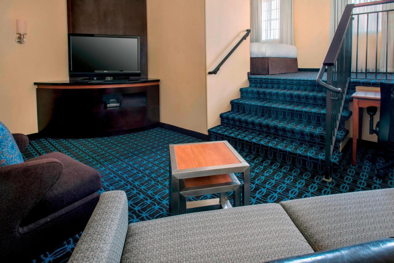 Fairfield Inn & Suites Baltimore Downtown/Inner Harbor Exterior photo