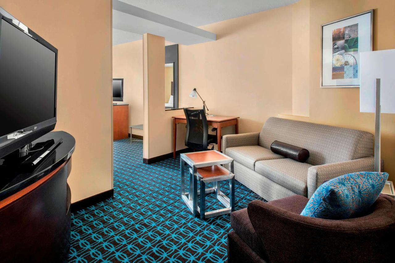 Fairfield Inn & Suites Baltimore Downtown/Inner Harbor Exterior photo