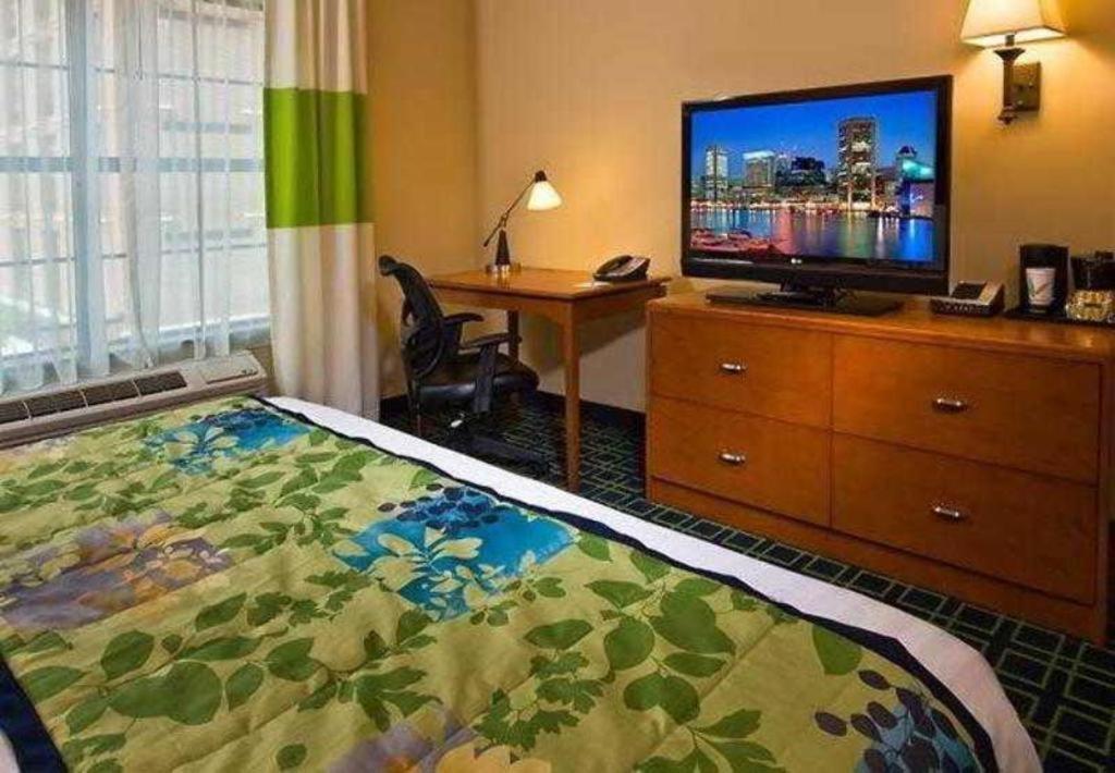 Fairfield Inn & Suites Baltimore Downtown/Inner Harbor Exterior photo