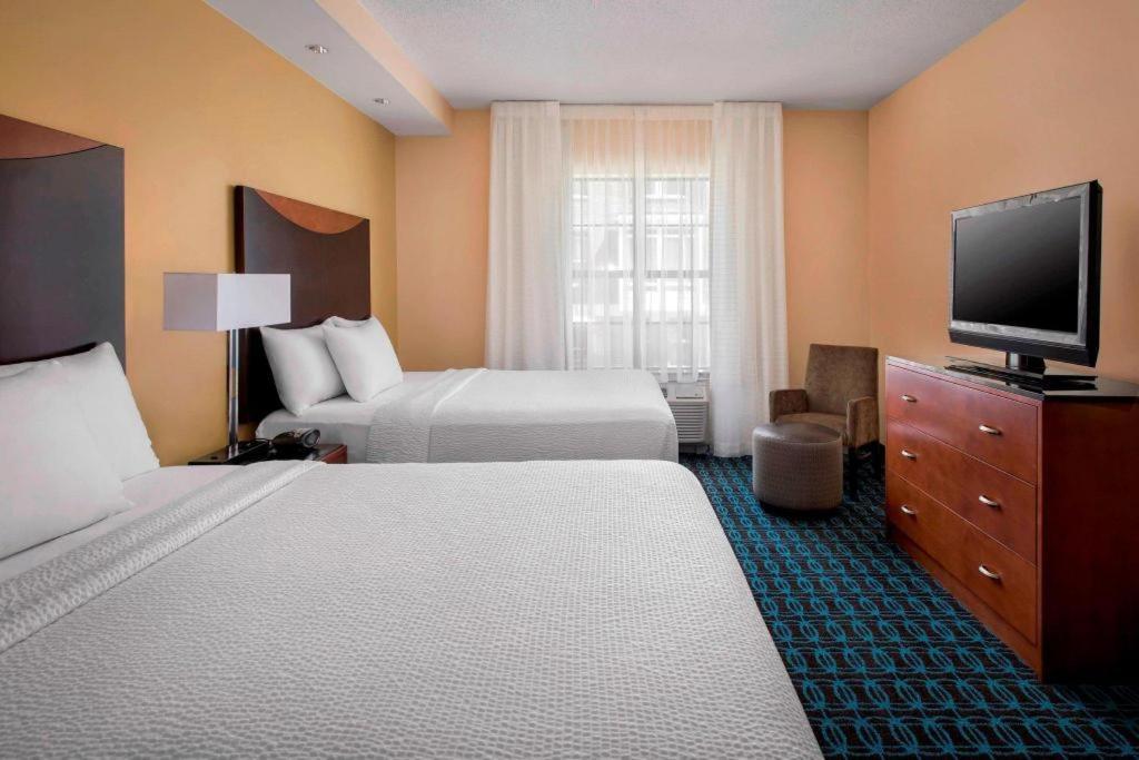 Fairfield Inn & Suites Baltimore Downtown/Inner Harbor Exterior photo