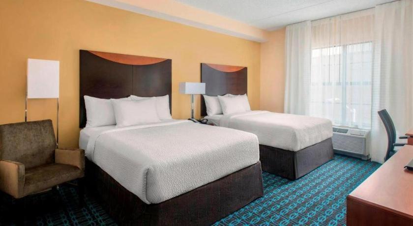 Fairfield Inn & Suites Baltimore Downtown/Inner Harbor Exterior photo