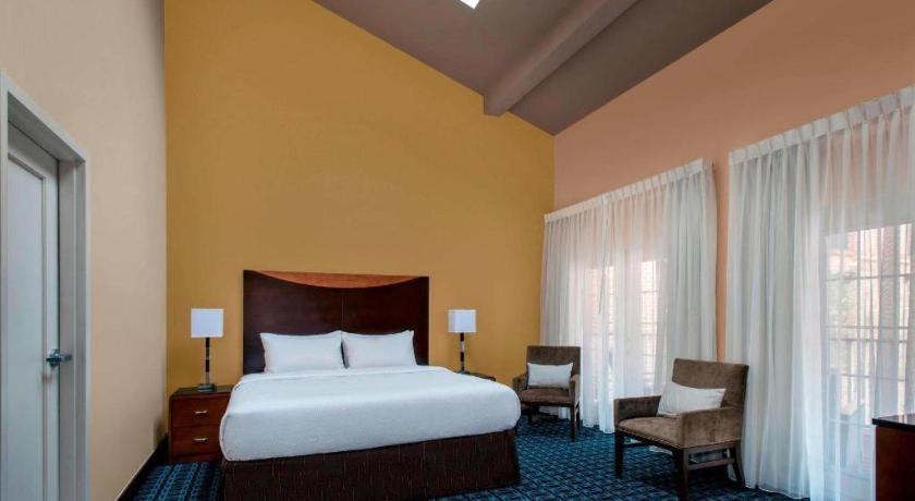 Fairfield Inn & Suites Baltimore Downtown/Inner Harbor Exterior photo